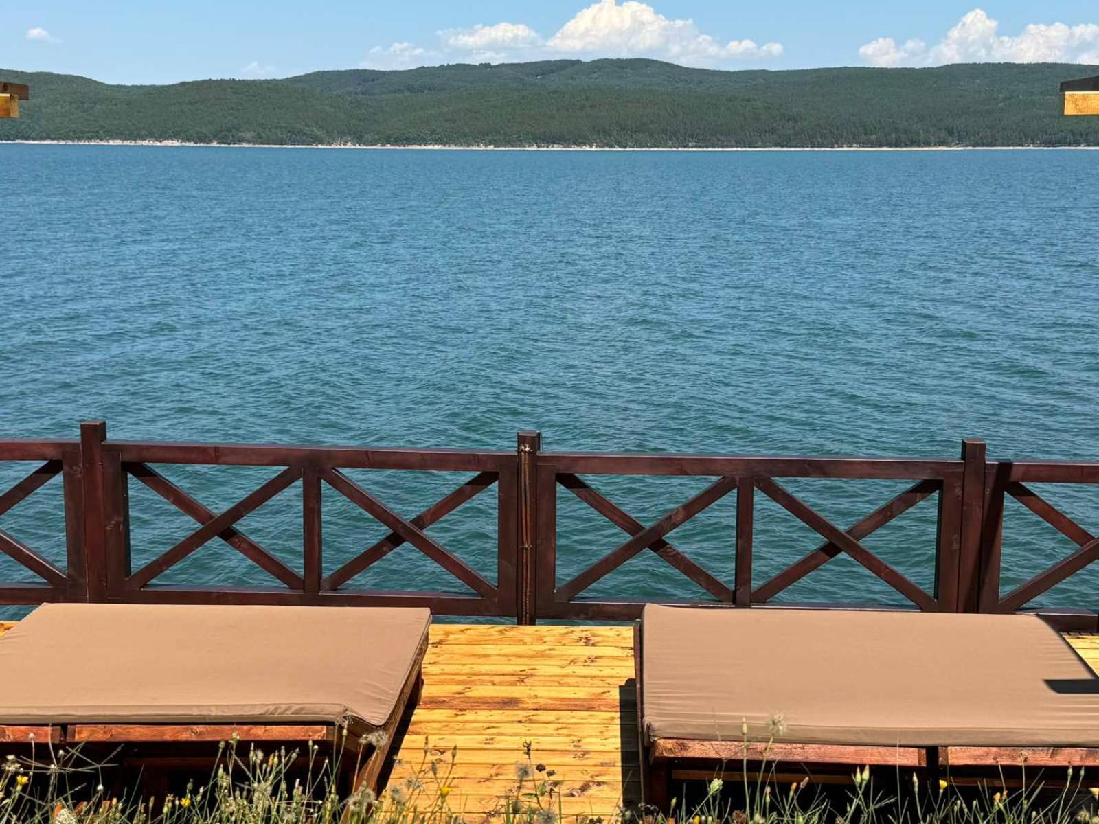 Villa Iskar Lake Residence By Bookvillabg Shtarkelovo Gnezdo Esterno foto