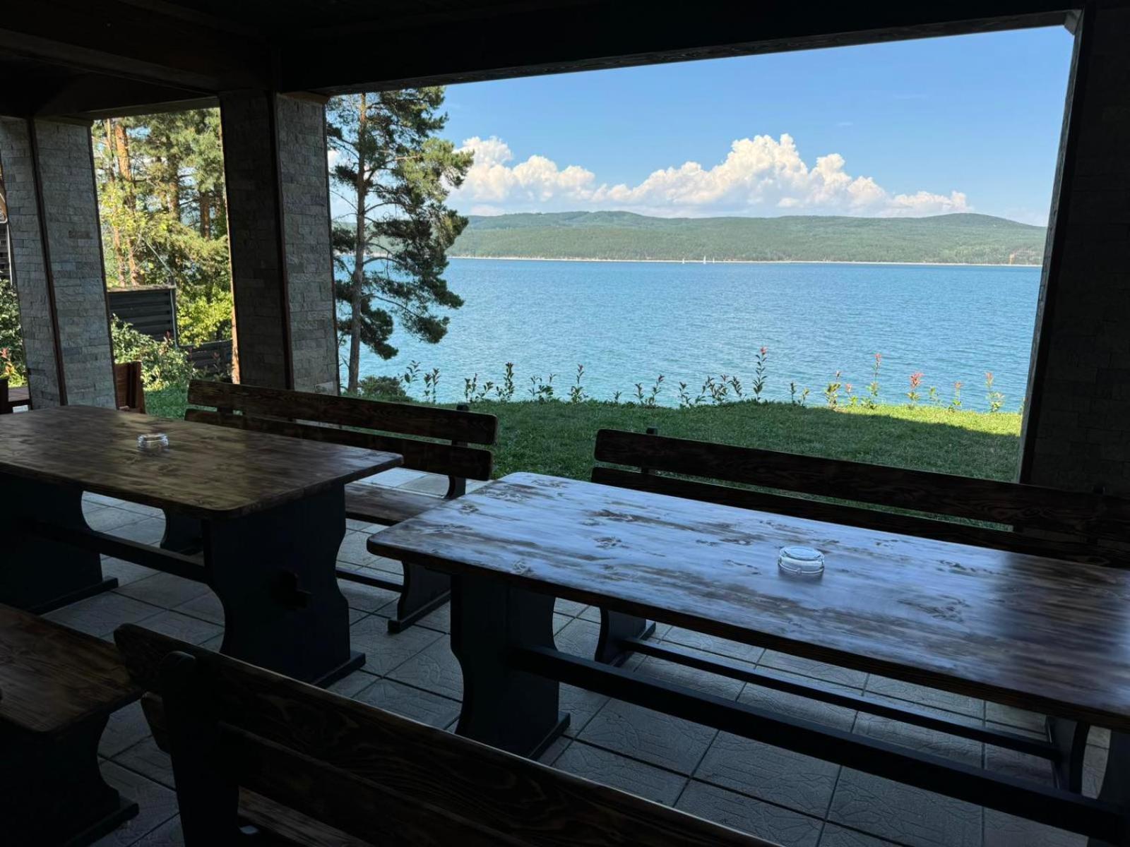 Villa Iskar Lake Residence By Bookvillabg Shtarkelovo Gnezdo Esterno foto