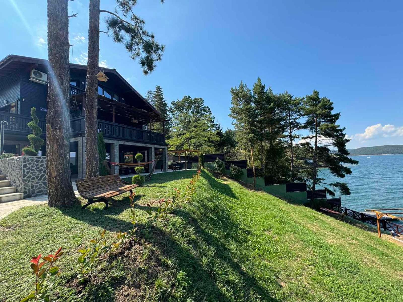 Villa Iskar Lake Residence By Bookvillabg Shtarkelovo Gnezdo Esterno foto