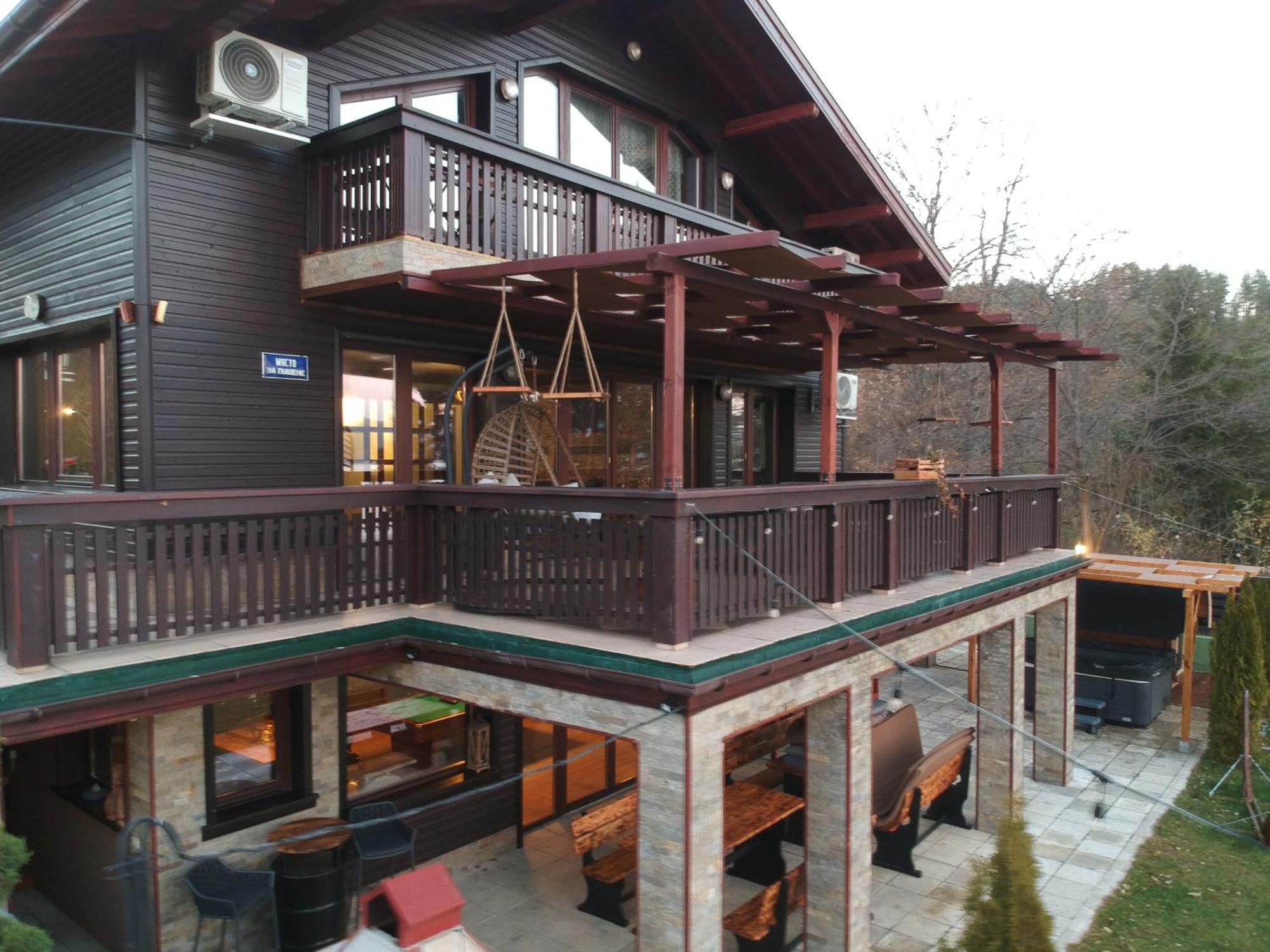Villa Iskar Lake Residence By Bookvillabg Shtarkelovo Gnezdo Esterno foto